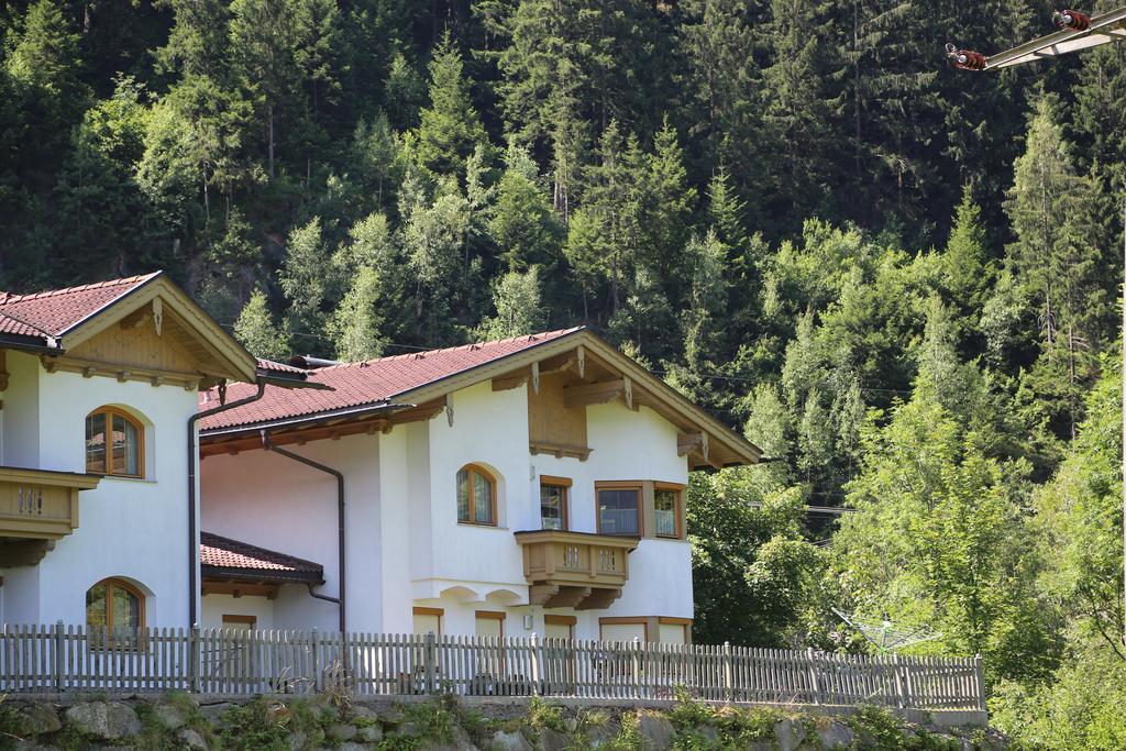 Апартаменты Haus Peter Schiestl Цель-ам-Циллер Номер фото
