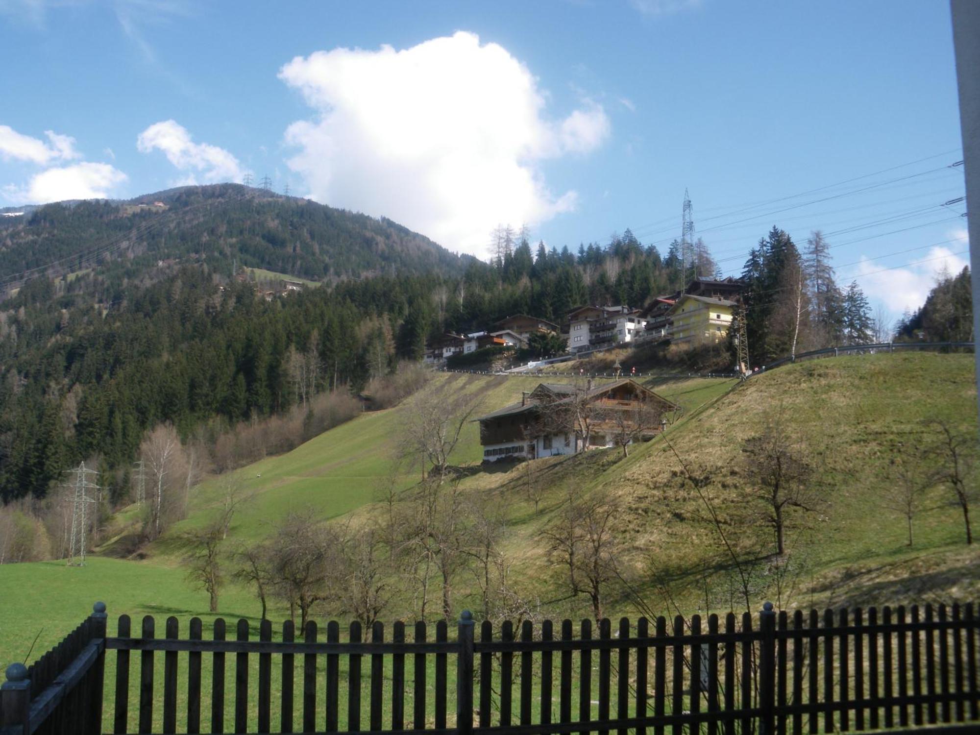 Апартаменты Haus Peter Schiestl Цель-ам-Циллер Экстерьер фото